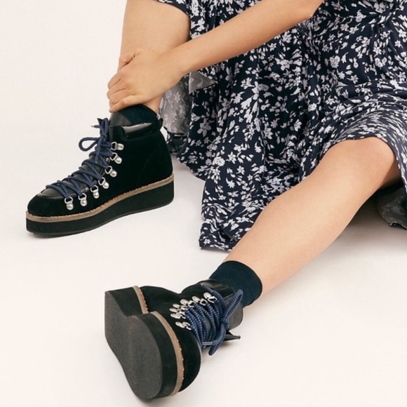 FREE PEOPLE Women's Black Durango Hiker Boot By Fp Collection Womens Size 11 - Picture 1 of 2